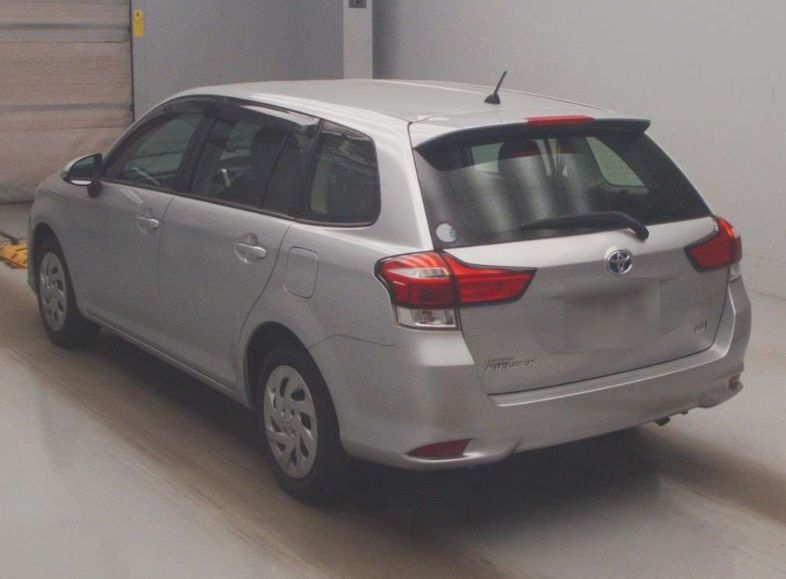 Toyota Fielder