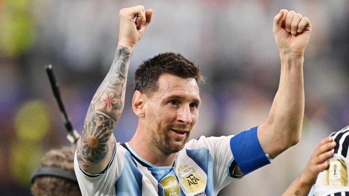 Mỗi bàn thắng của Messi càng khiến Ronaldo chạnh lòng - Tạp chí Tri thức
