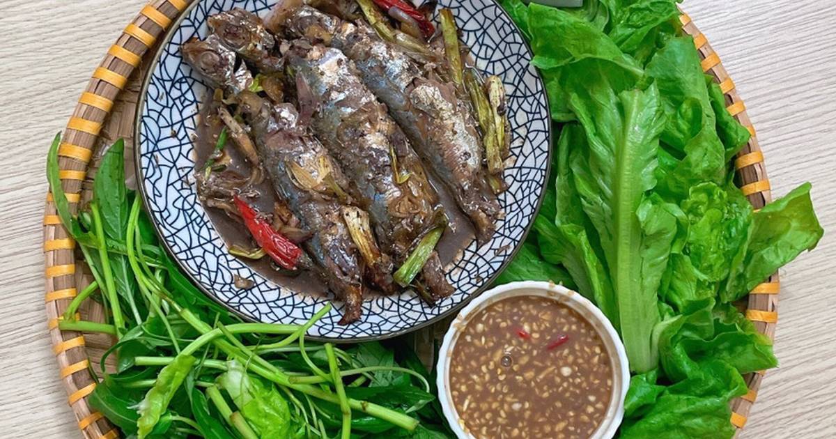 Cá nục hấp cuốn bánh tráng