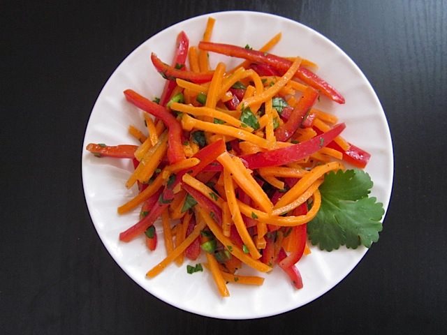 Salad Cà Rốt Ớt Chuông