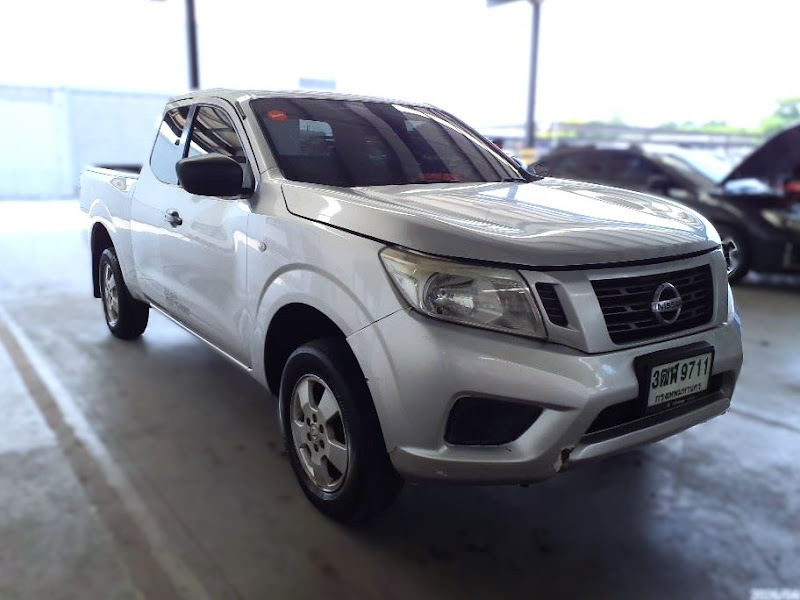 NISSAN NAVARA