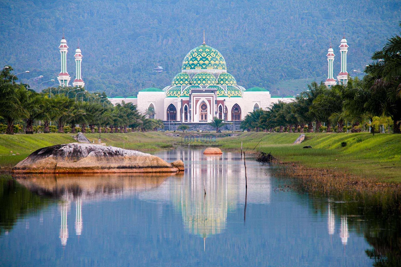 Natuna: Pintu Barat Indonesia yang Menyimpan Kekayaan Budaya dan Alam