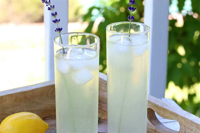 Nước Detox Chanh Lavender