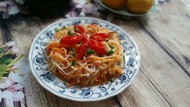 Nấm Kim Châm Xào Sate