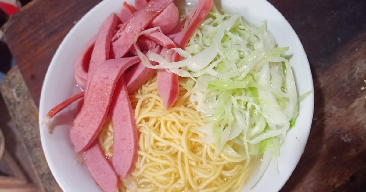 Mì trứng xúc xích phiên bản thiếu đủ thứ