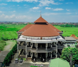 Foto Maha Vihara dan Pusdiklat Buddha Maitreya Bali
