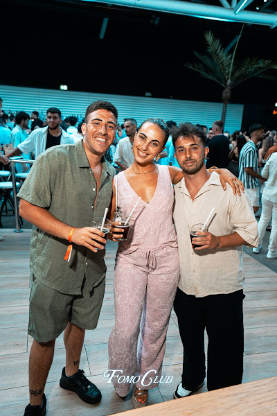 FOMO Club (13).jpg