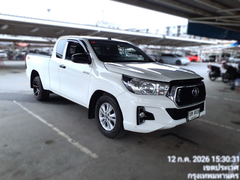 TOYOTA HILUX REVO