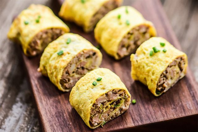 Trứng Cuộn Thịt Bằm Nấm Nướng