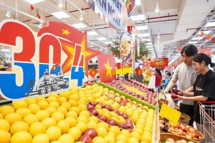 Siêu thị tăng cường kích cầu tiêu dùng dịp 30/4-1/5 - Đài Phát thanh và truyền hình Hà Nội