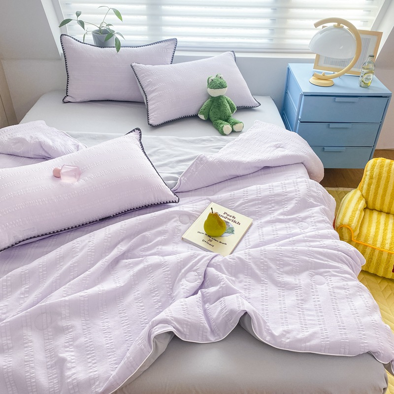 Seersucker summer blanket, lightweight and washable