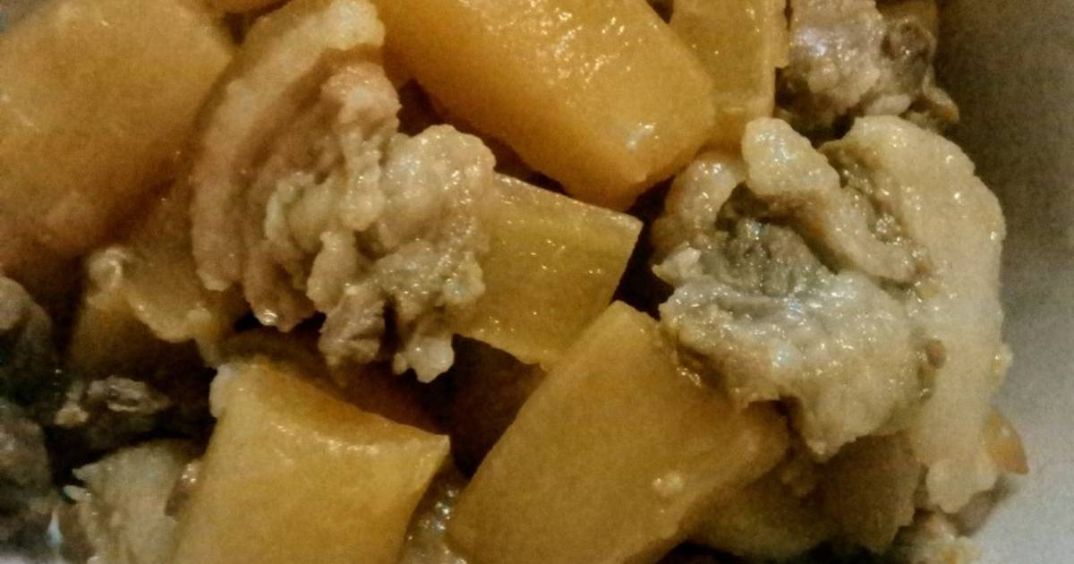 Thịt ba chỉ kho củ cải