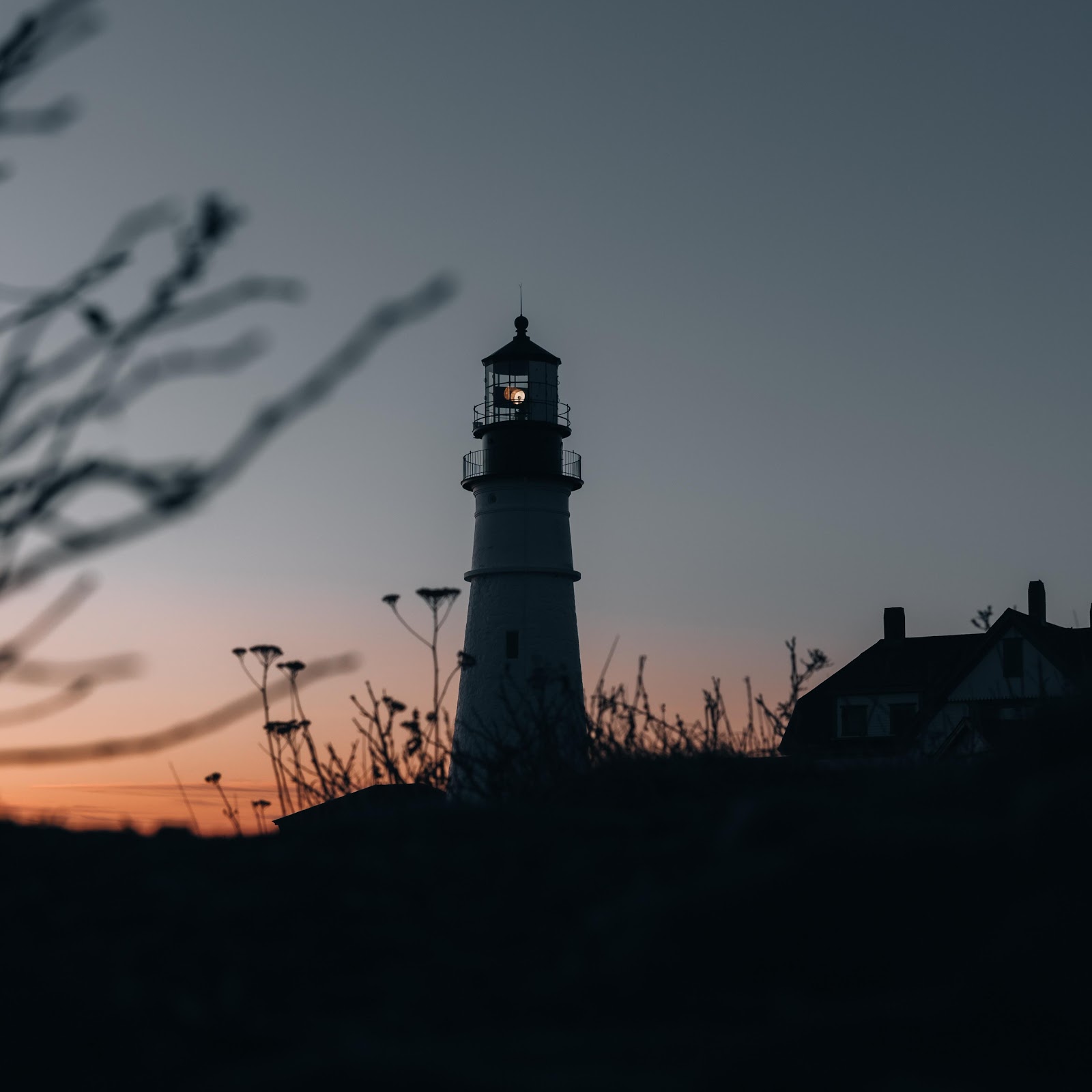 Download Portland Head Light At Dusk 5K iPhone