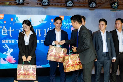 BinhPhoto-4933.jpg