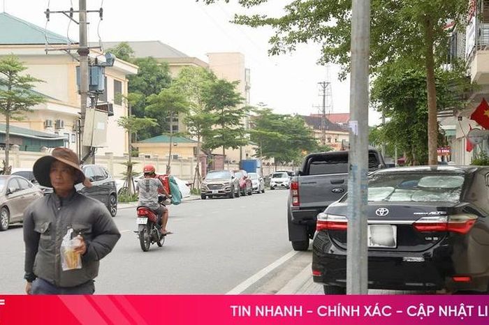 'Giải cứu' vỉa hè tại các phường trung tâm Hà Tĩnh: Vì sao khó giữ hơn khó dọn? - Báo Hà Tĩnh