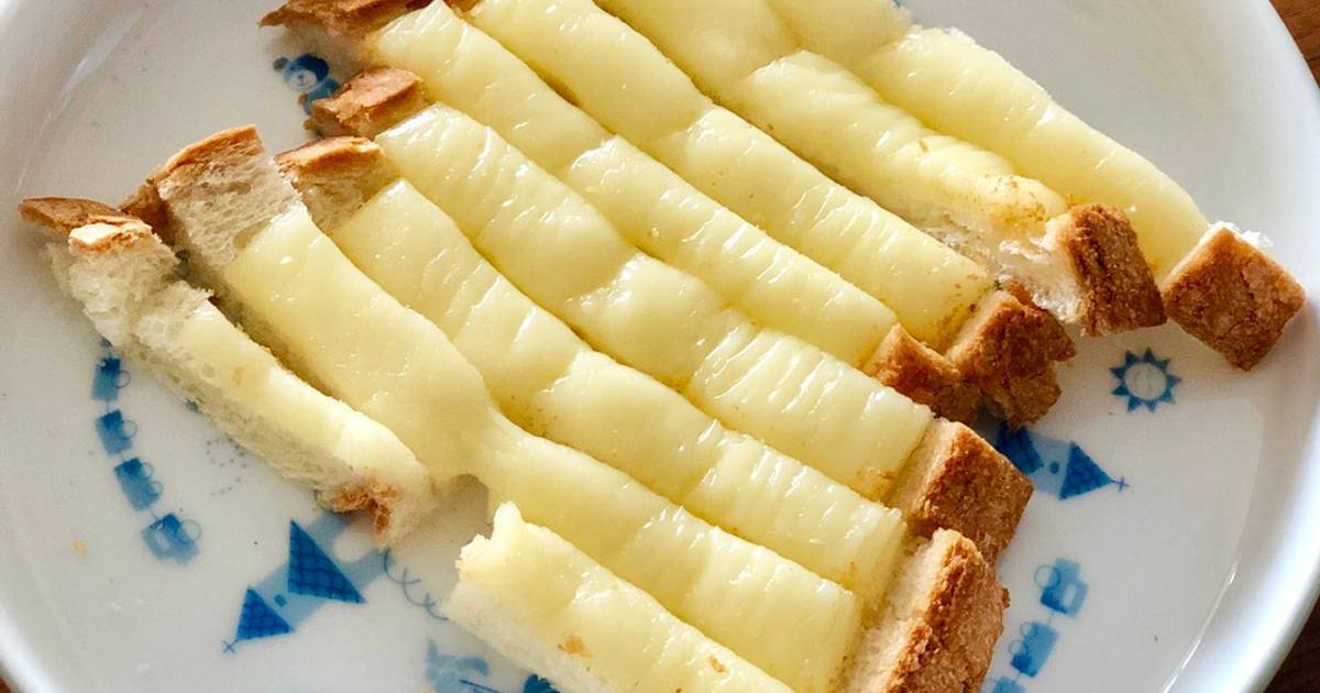 Sandwich phô mai cho bé 12-18 tháng tuổi