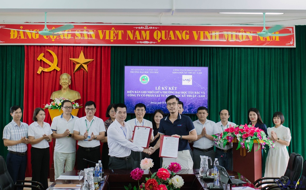 Lễ ký kết biên bản ghi nhớ, seminar về kỹ thuật - công nghệ giữa Trường Đại học Tây Bắc và Công ty Cổ phần vật tư Khoa học Kỹ thuật - Lasi