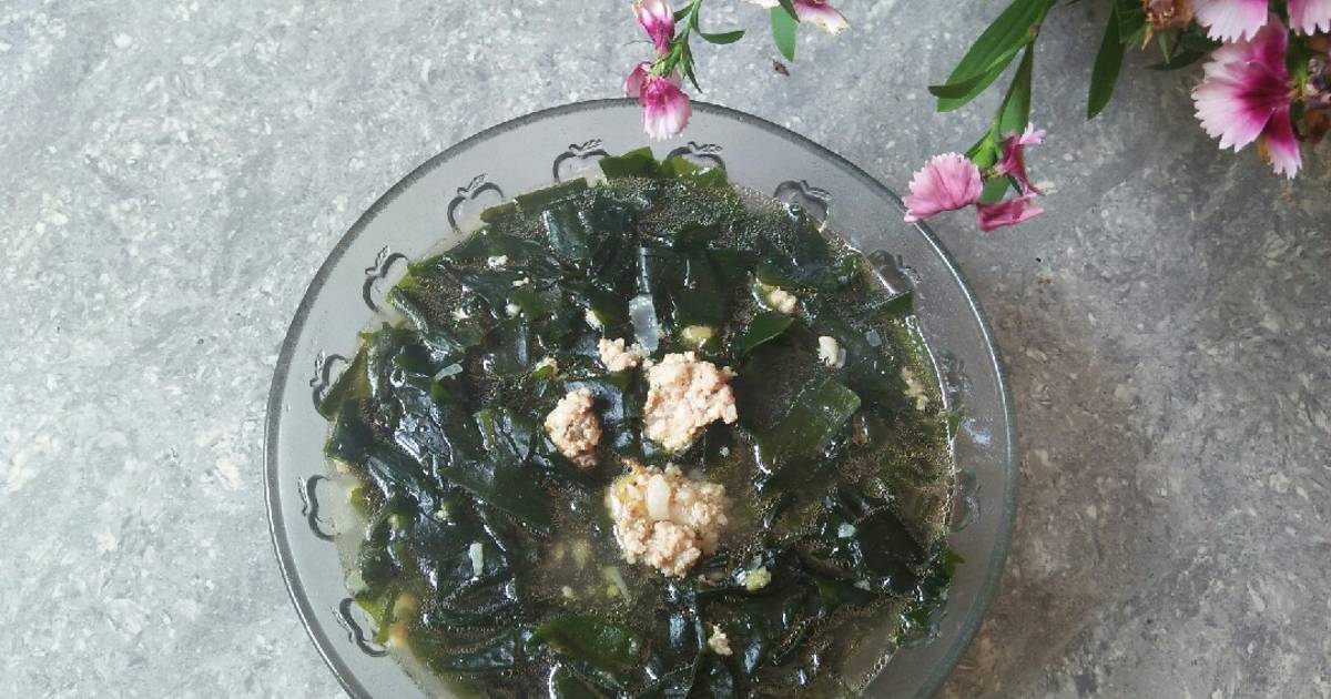 Canh rong biển thịt băm