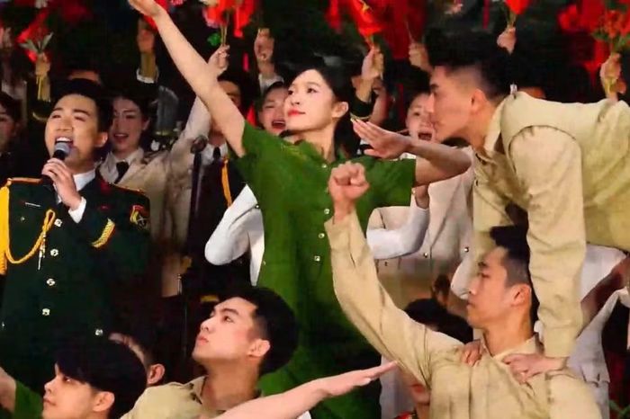 Màn múa đặc sắc trong Concert 'Hà Nội bình yên' bên bờ hồ Hoàn Kiếm - Chuyên trang An Ninh Thủ Đô - Báo Công an nhân dân