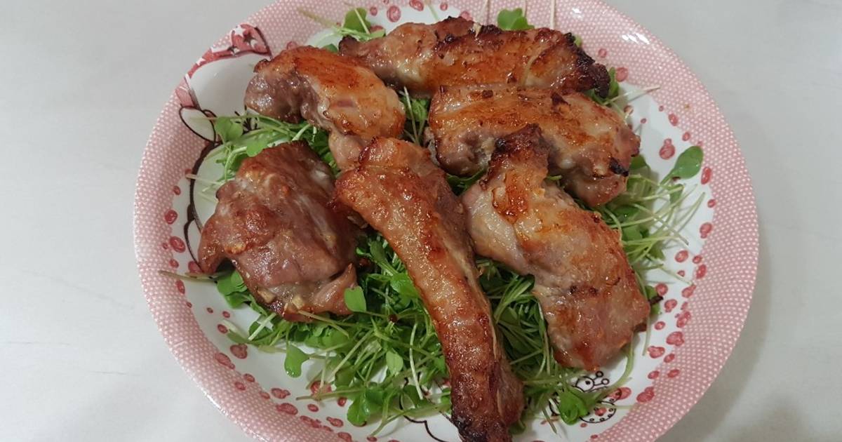 SP.0320 - Sườn Nướng Cải Mầm