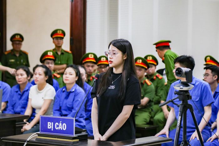 Clip: Lời khai của bạn gái bị cáo Bùi Đình Khánh tại tòa - Báo Pháp Luật TP.HCM