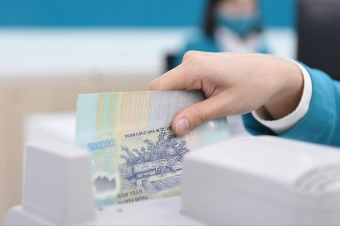 Loạt ngân hàng công bố giảm lãi suất - Đài Phát thanh và truyền hình Hà Nội
