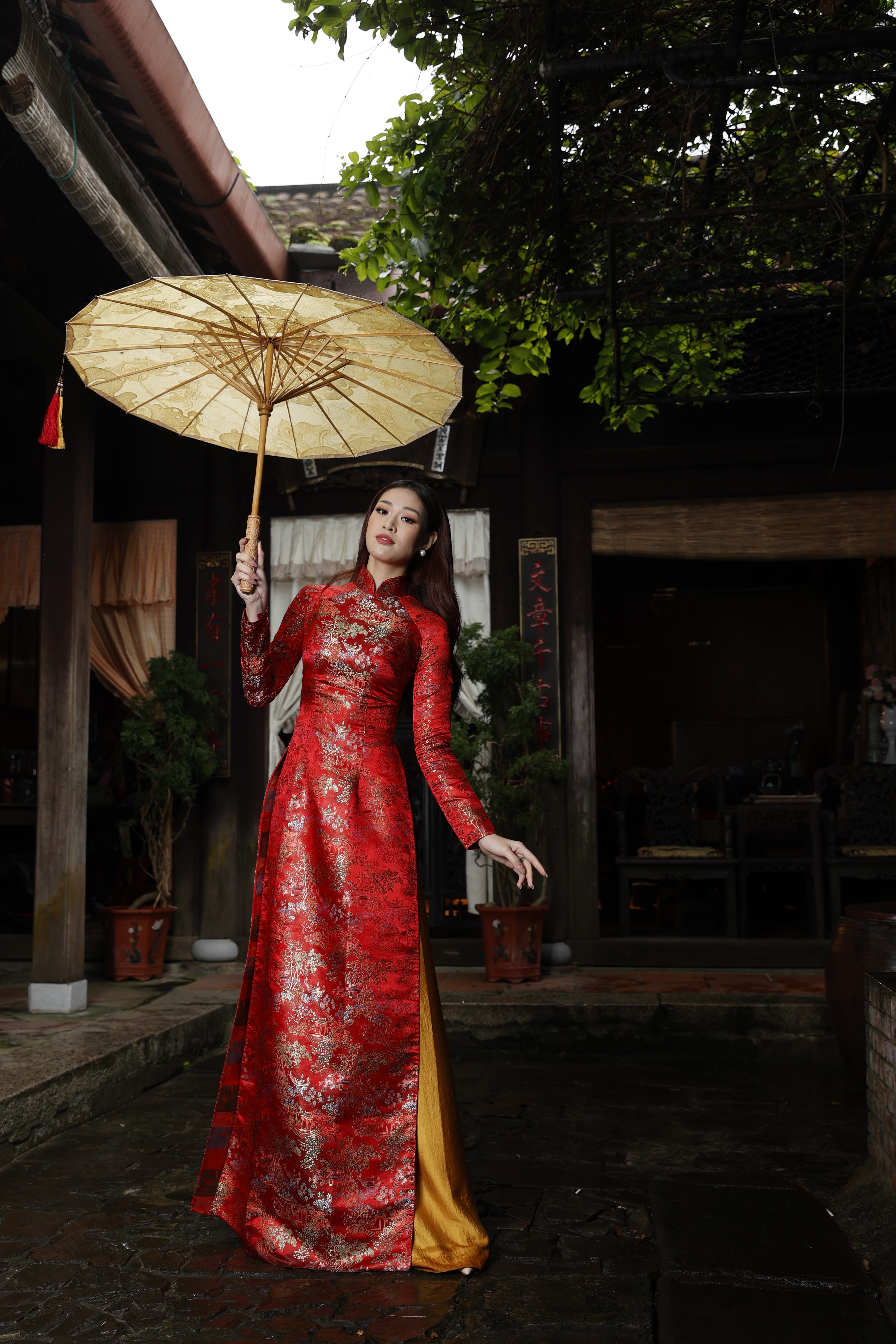 Vải áo dài đỏ đẹp 2