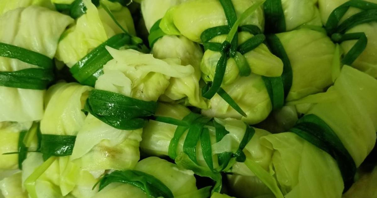 Bắp cải cuộn chả cá hấp