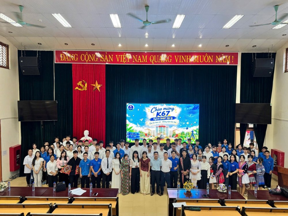 Bộ môn Vật lý tổ chức Chương trình “Chào tân sinh viên K67 ngành Đại học Sư phạm Vật lý”