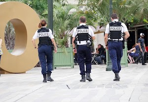 Billionaire Bill Ackman Defends $10K Donation to ICE Officer After Fatal Minneapolis Shooting Controversy.