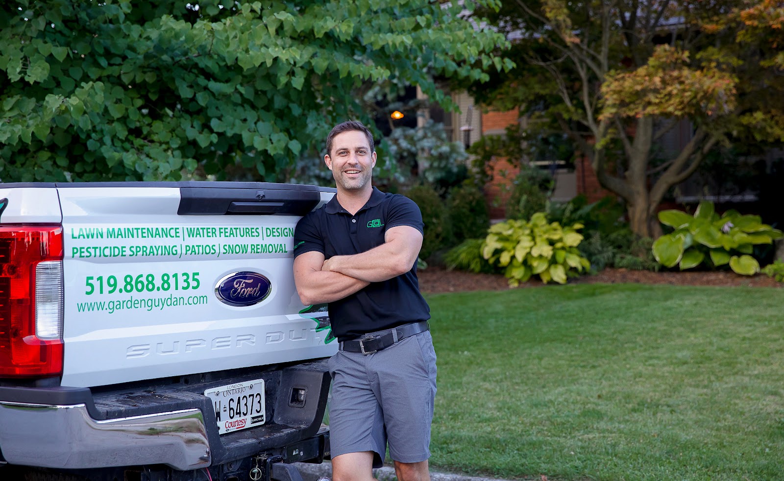Interlock hardscape patio and garden wall in London, Ontario