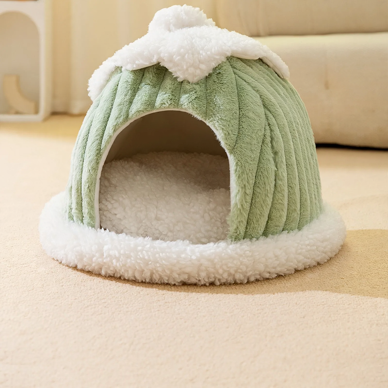 Closed pet bed, removable and washable