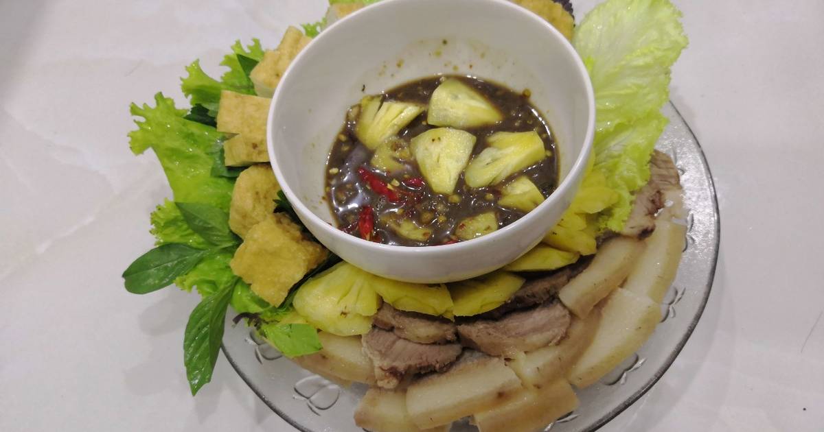 Thịt luộc mắm nêm