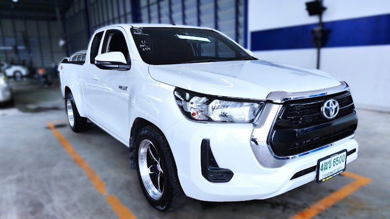 TOYOTA HILUX REVO