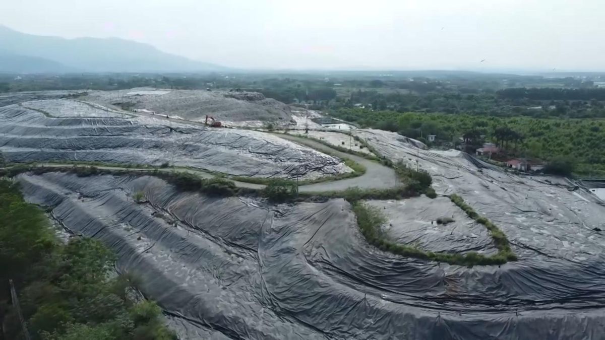 Hà Nội phấn đấu chấm dứt chôn lấp rác thải vào năm 2027 - Đài Phát thanh và truyền hình Hà Nội