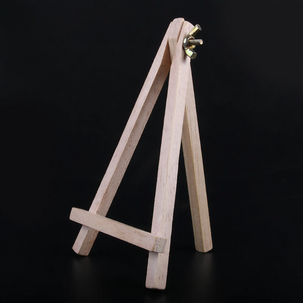 Small Pine Wood Easel