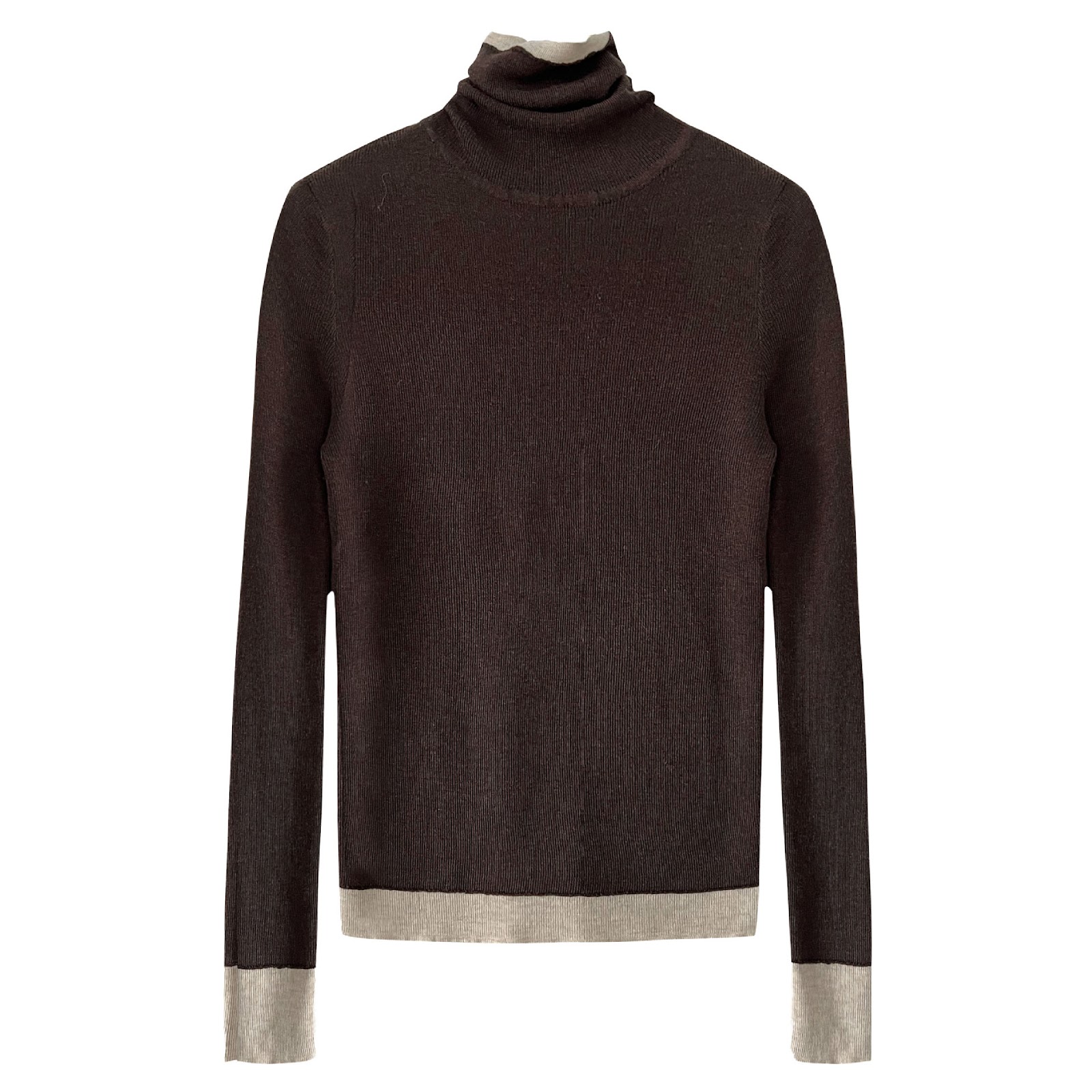Women's knitted pullover with stand-up collar and contrast details