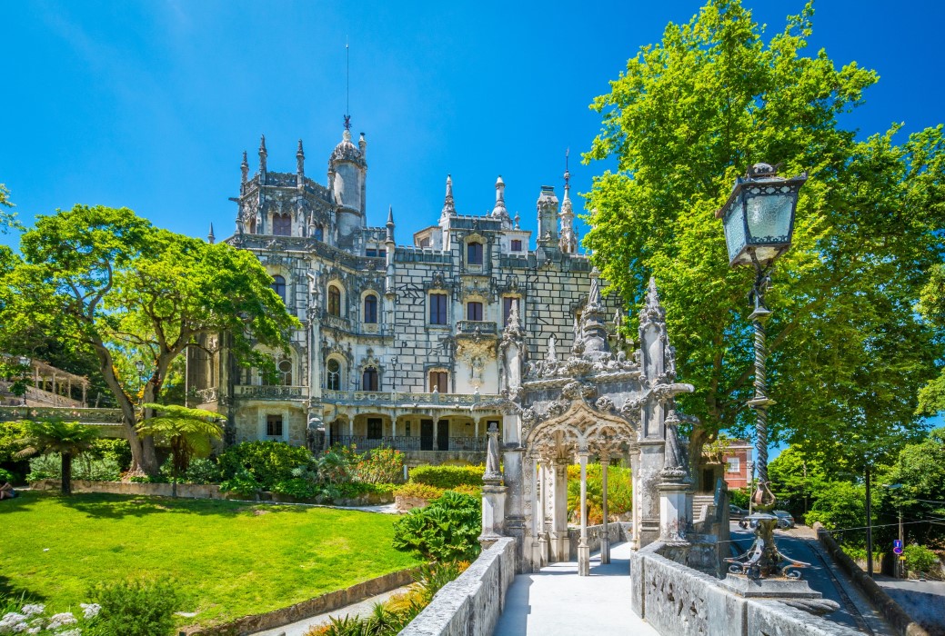 Sintra & Cabo da Roca, A Couple's 1-Day Historical Journey