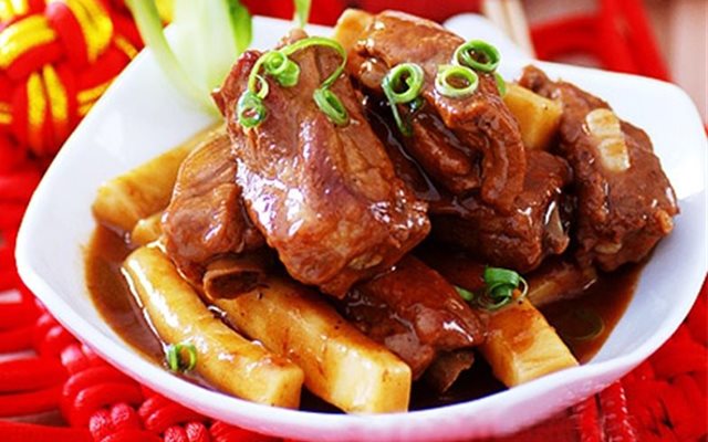Sườn Sốt Bánh Gạo Hàn Quốc