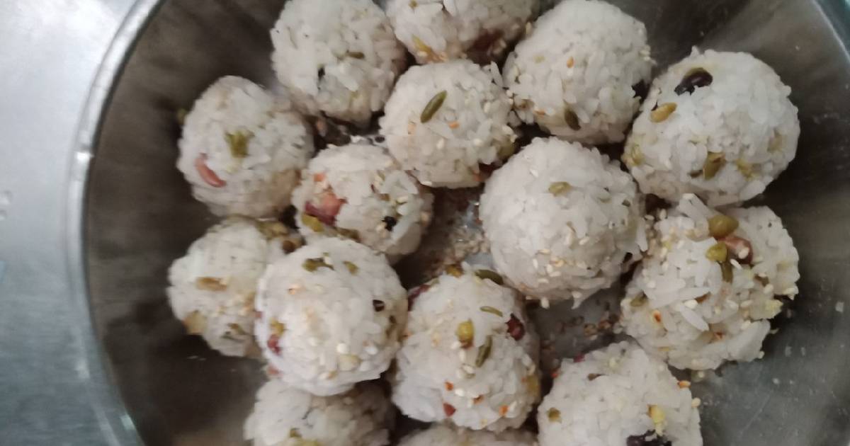 Cơm nắm đỗ