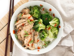 Cuối tuần rảnh rỗi hãy chuẩn bị ngay một nồi thịt heo hầm ngũ vị cực kì ngon, cực kì thơm lừng này ngay cho cả nhà bồi bổ sức khỏe nhé. Đảm bảo món này vừa dọn ra là hết ngay đấy.