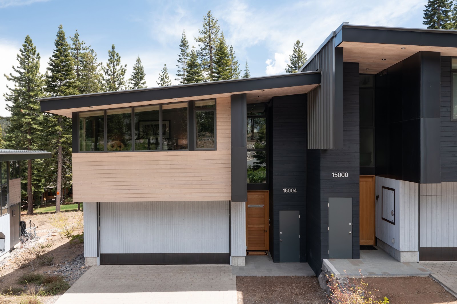 Truckee, California, USA — 3-Bed Villa Ski-in/Ski-out 3