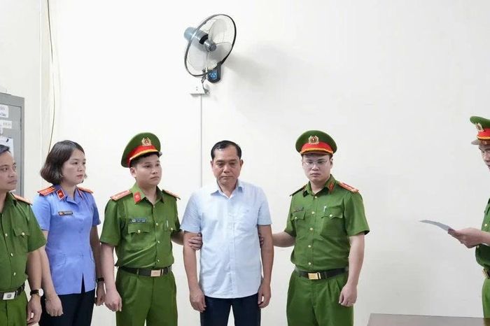 Bắt nguyên PCT thành phố trong vụ xã hội đen núp bóng doanh nghiệp ở Phú Thọ - Báo Tri thức &amp; Cuộc sống