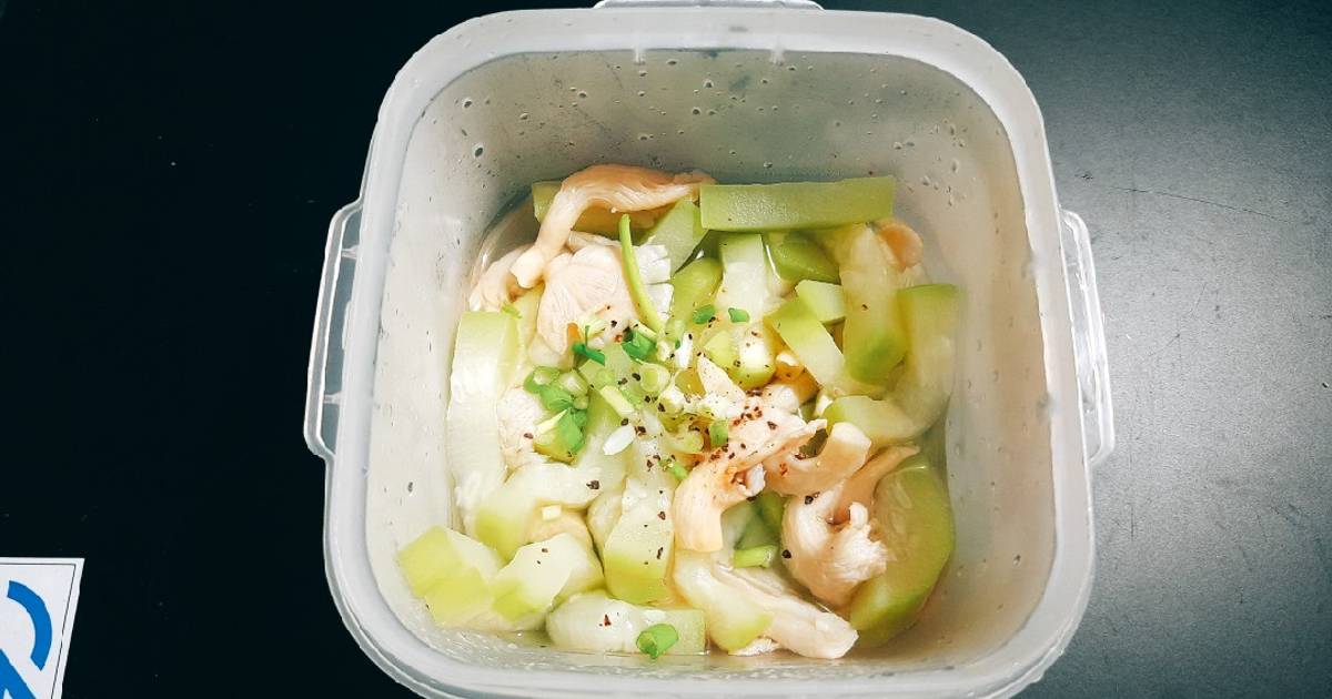 Canh bầu nấu nấm bào ngư
