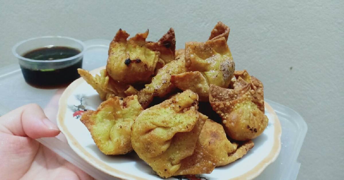 Hoành thánh hải sản chiên giòn