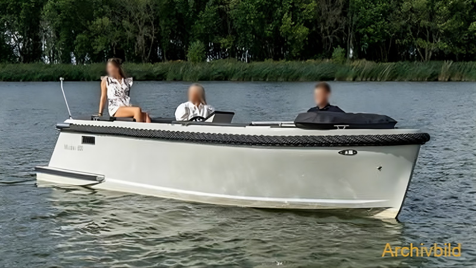 Boat Image