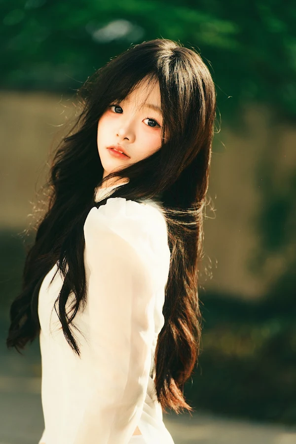 Thùy Linh thumbnail 4
