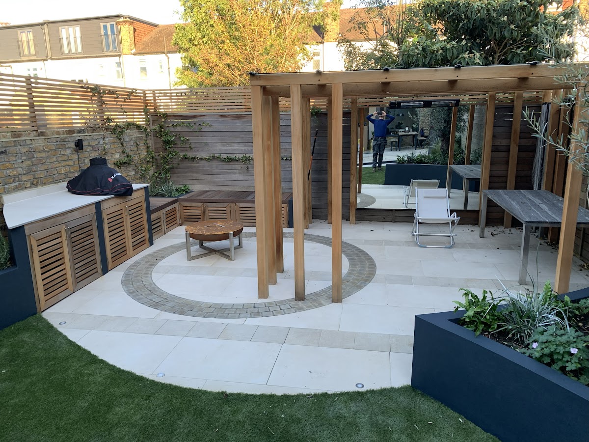 Decking & Pergola