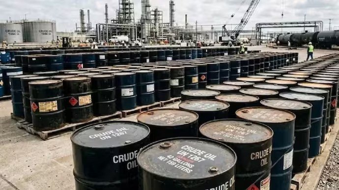 Global Fuel Crisis Spikes as Houthis Target Bab el-Mandeb