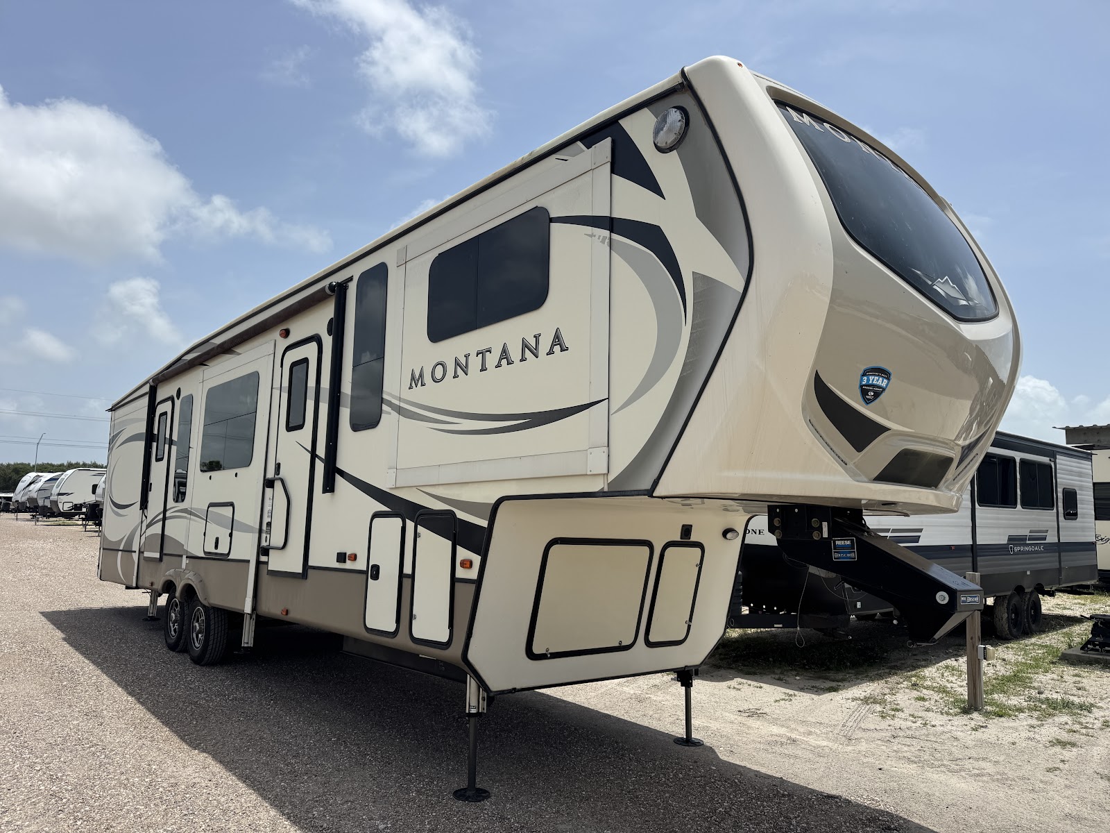 2018 Keystone RV Montana 3731FL